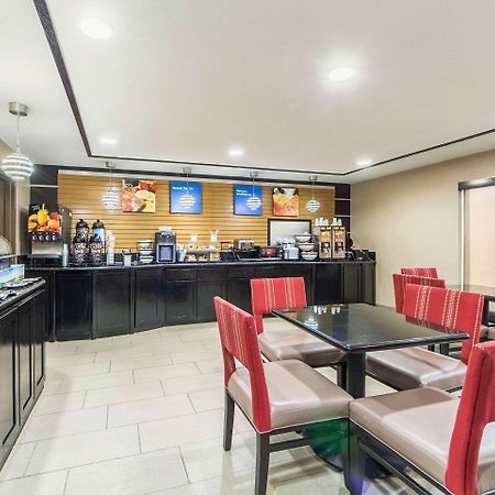 Comfort Inn Dallas Park Central Екстер'єр фото