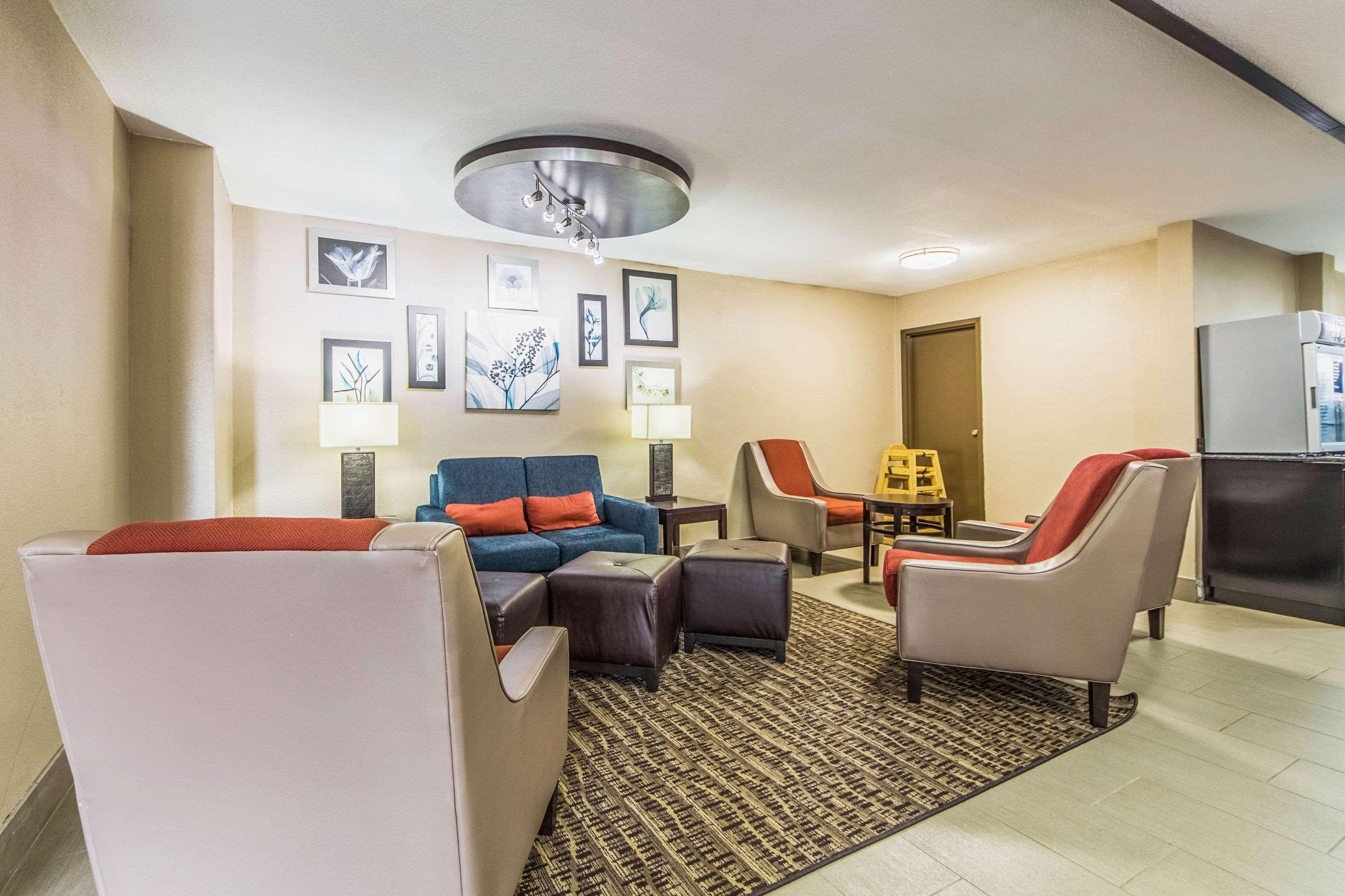 Comfort Inn Dallas Park Central Екстер'єр фото