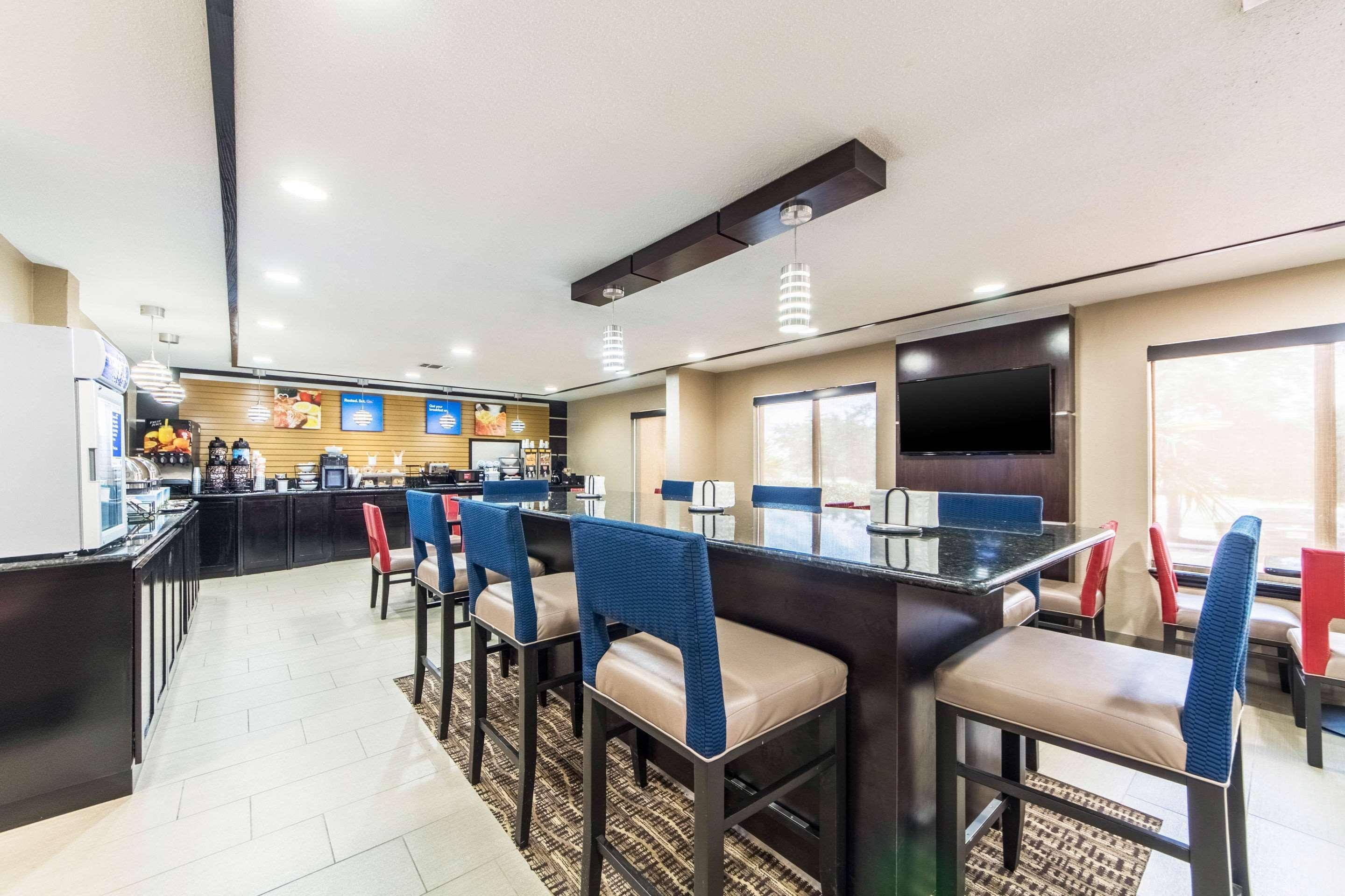 Comfort Inn Dallas Park Central Екстер'єр фото