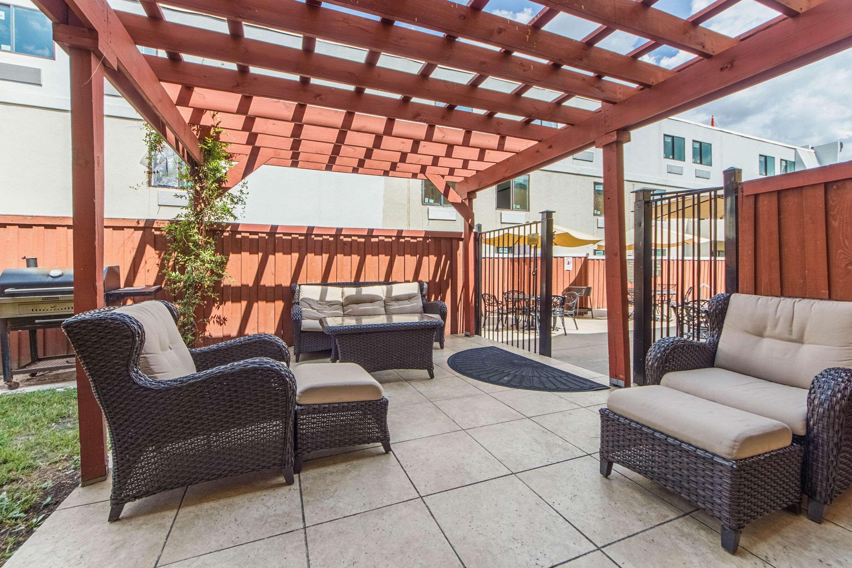 Comfort Inn Dallas Park Central Екстер'єр фото