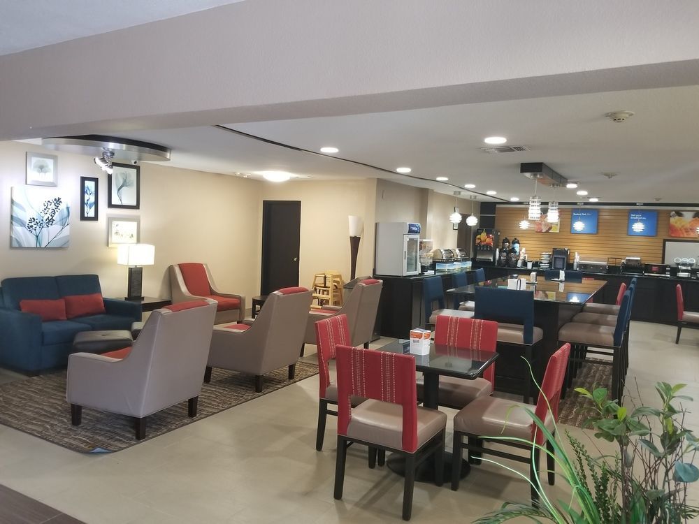 Comfort Inn Dallas Park Central Екстер'єр фото
