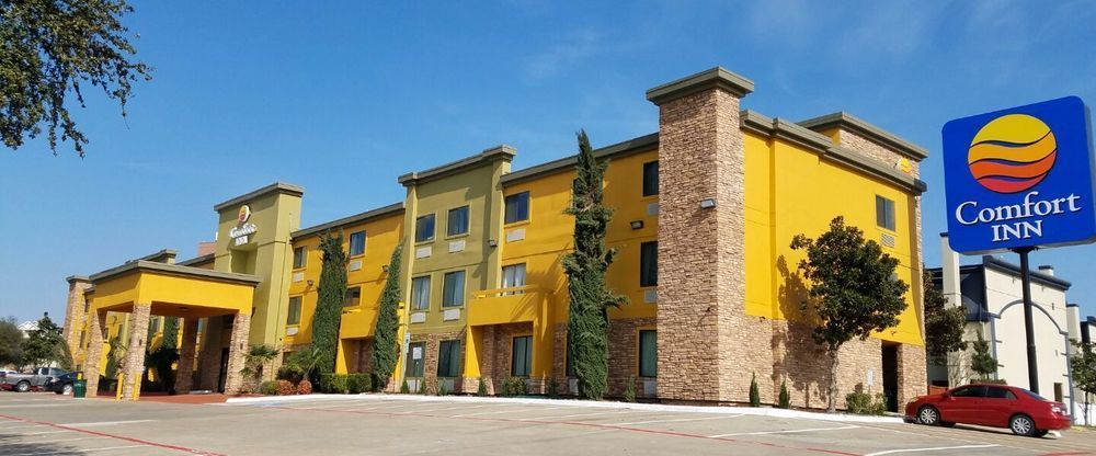 Comfort Inn Dallas Park Central Екстер'єр фото